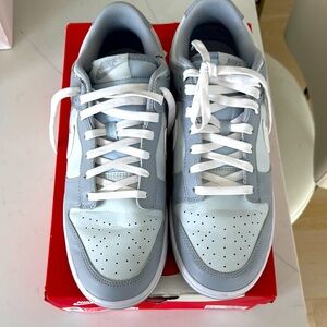 Nike Men's two tone gray worn twice purchased from stockx